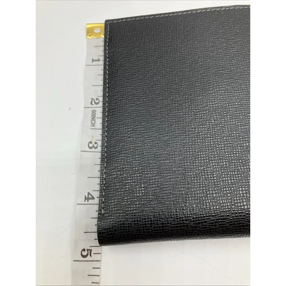 NWOT Defend Paris Black Bifold Wallet With Eyelet For Chain